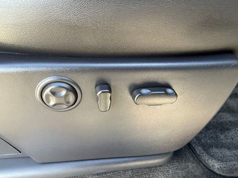 Used 2013 GMC Sierra 3500 Denali image 17