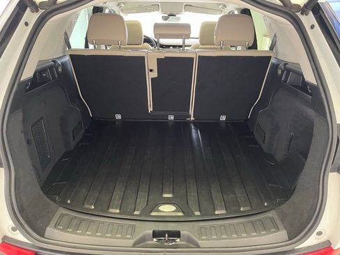 Used 2021 Land Rover Discovery Sport S image 24