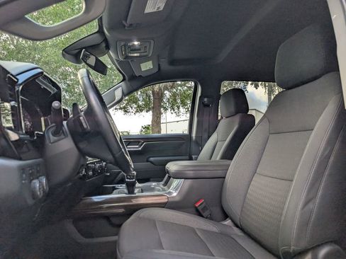 Used 2024 Chevrolet Silverado 1500 LT Trail Boss w/ Convenience Package II AWD/4WD image 17