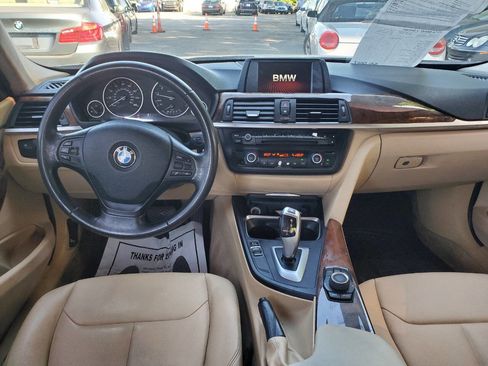 Used 2014 BMW 320i Sedan RWD image 14