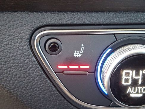 Used 2024 Audi Q5 2.0T Premium image 25