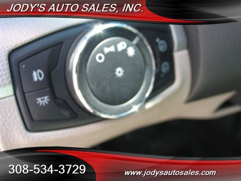Used 2013 Ford Explorer XLT AWD/4WD image 6
