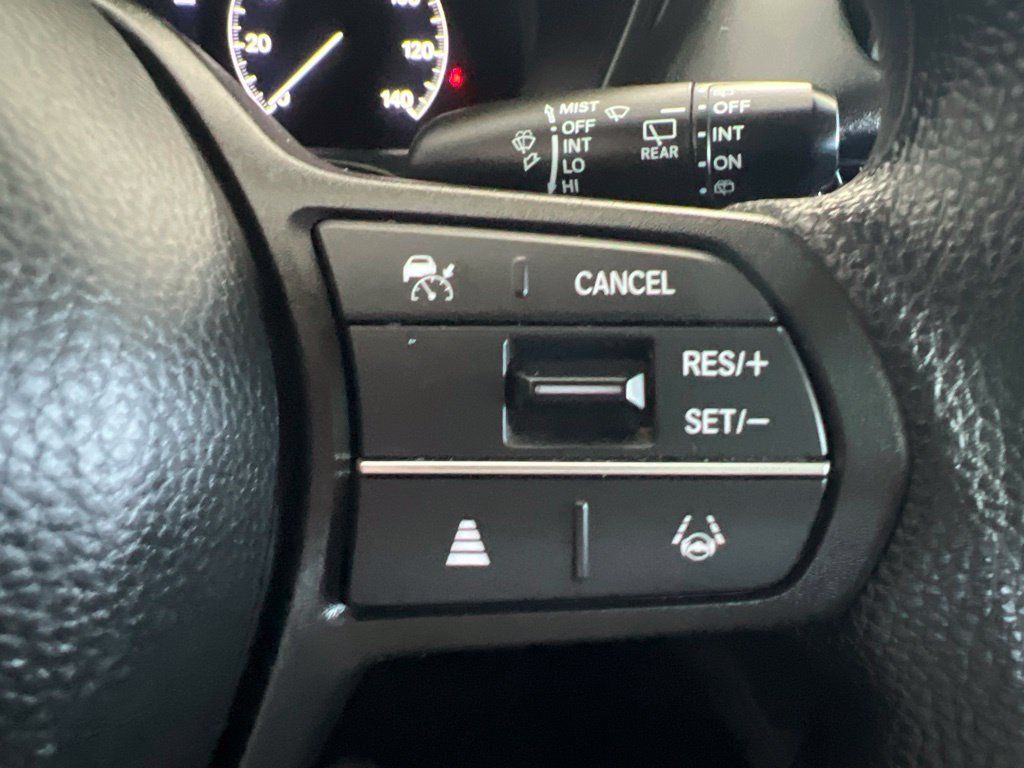 Used 2025 Honda HR-V LX image 43