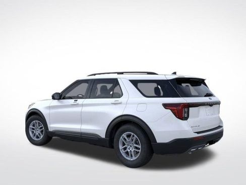 New 2026 Ford Explorer Active RWD image 6