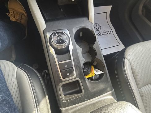 Used 2023 Ford Escape Platinum AWD/4WD image 19