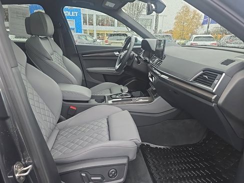 Used 2023 Audi SQ5 Premium Plus image 12