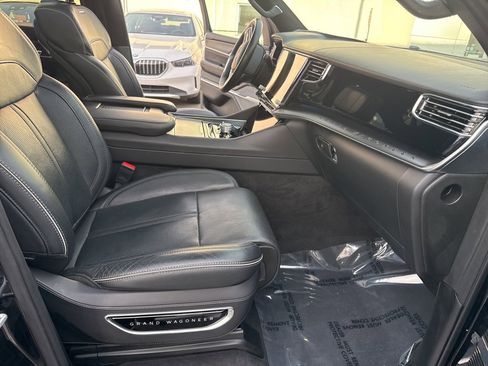 Used 2024 Jeep Grand Wagoneer L Series II w/ Quick Order Packagew 28T image 38