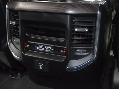 Used 2025 RAM 1500 Laramie AWD/4WD image 19