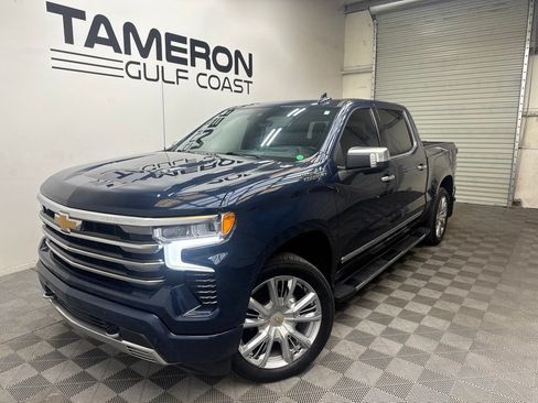 Used 2023 Chevrolet Silverado 1500 High Country w/ High Country Premium Package AWD/4WD image 2