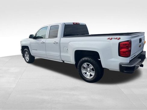 Used 2019 Chevrolet Silverado 1500 LT AWD/4WD image 12