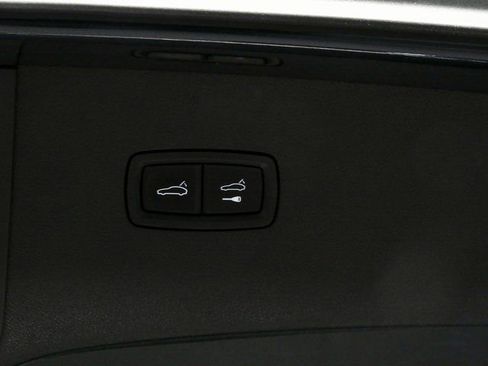 Certified 2024 Porsche Cayenne Coupe AWD/4WD image 32