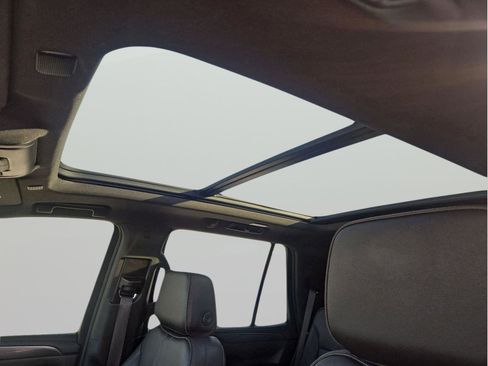 Used 2023 Chevrolet Tahoe RST w/ Luxury Package image 9