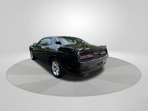Used 2023 Dodge Challenger SXT image 5