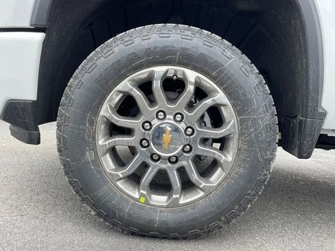 New 2026 Chevrolet Silverado 2500 LT w/ Z71 Chrome Sport Edition image 7