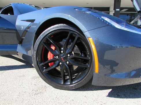 Used 2019 Chevrolet Corvette Stingray Coupe w/ Battery Protection Package image 25