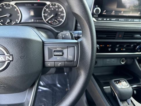 Certified 2025 Nissan Rogue S image 29