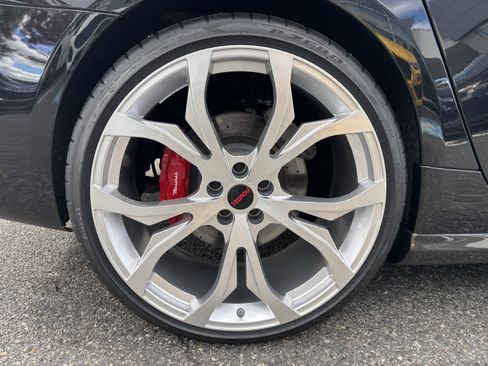 Used 2019 Maserati Quattroporte GTS GranLusso RWD image 8