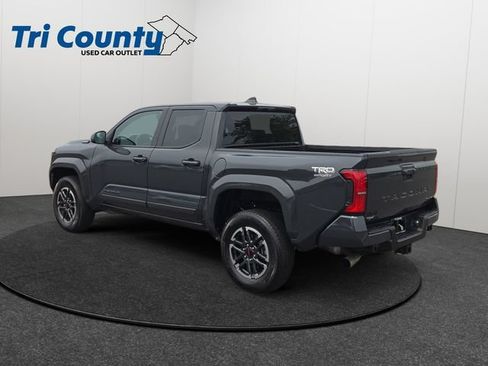 Certified 2025 Toyota Tacoma TRD Sport AWD/4WD image 6