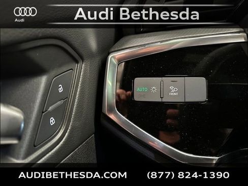 New 2025 Audi Q3 2.0T Premium image 14
