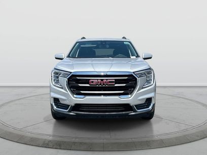 Used 2022 GMC Terrain SLE w/ Driver Convenience Package