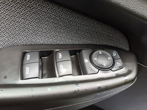 Used 2023 Chevrolet TrailBlazer LT image 12