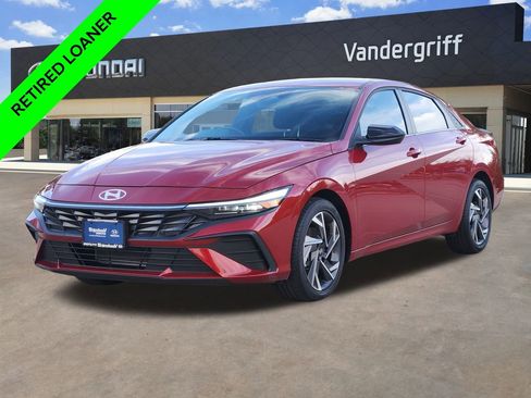 New 2025 Hyundai Elantra Sport image 2