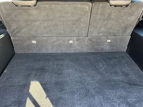 Used 2016 Chevrolet Suburban LTZ image 17