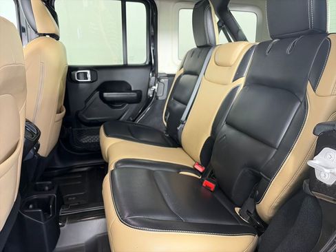 Used 2019 Jeep Wrangler Unlimited Sport S AWD/4WD image 13