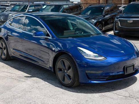 Used 2020 Tesla Model 3 Standard Range Plus RWD image 18