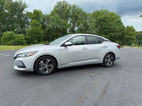 Used 2021 Nissan Sentra SV FWD image 3