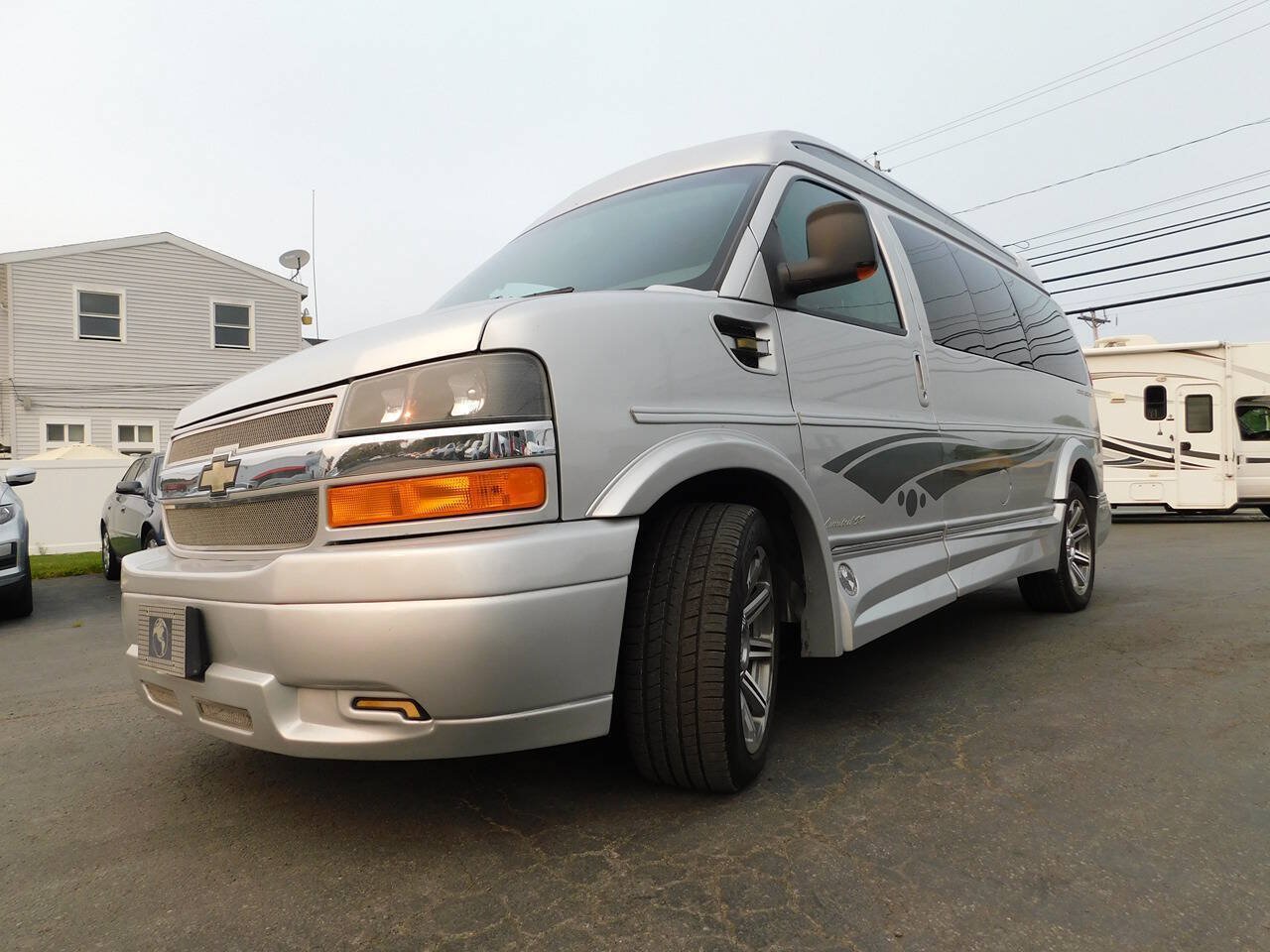Used 2016 Chevrolet Express 2500 RWD image 55