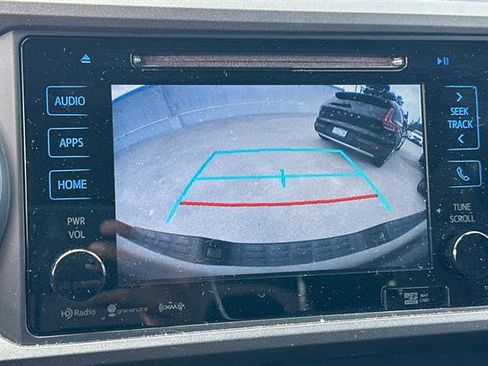 Used 2019 Toyota Tacoma TRD Sport image 19