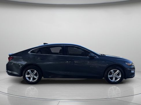 Used 2020 Chevrolet Malibu LS image 2