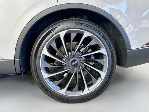 Used 2020 Lincoln Aviator Reserve w/ Equipment Group 202A AWD/4WD image 33