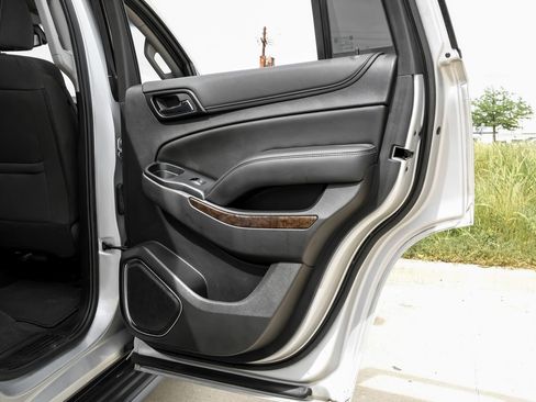 Used 2020 Chevrolet Tahoe LS RWD image 47