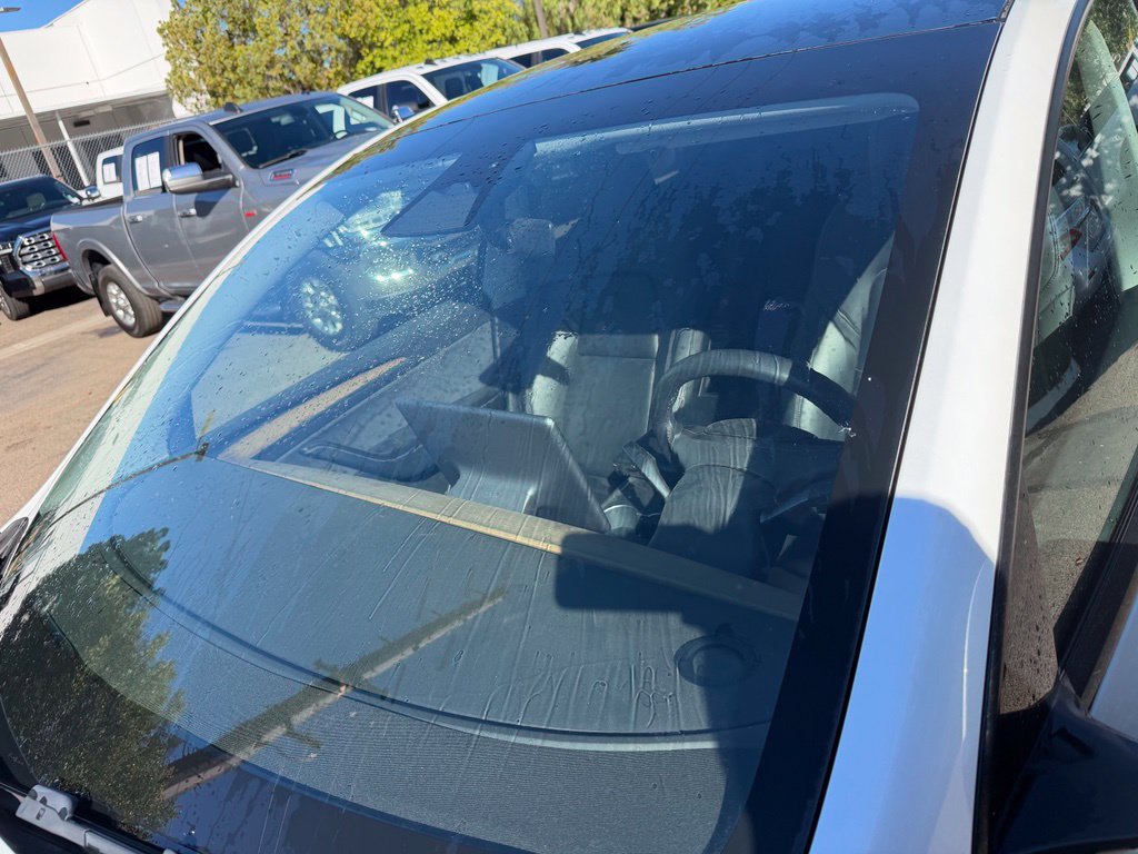 Used 2023 Tesla Model Y Long Range AWD/4WD image 9