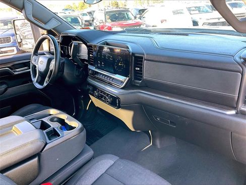 Used 2024 Chevrolet Silverado 2500 LT image 13