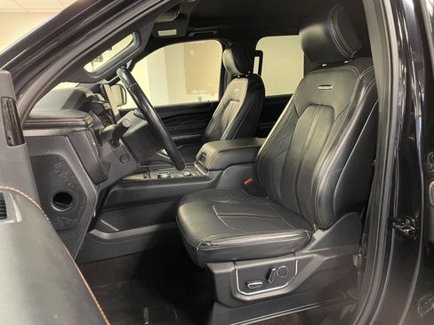 Certified 2023 Ford Expedition Platinum AWD/4WD image 17