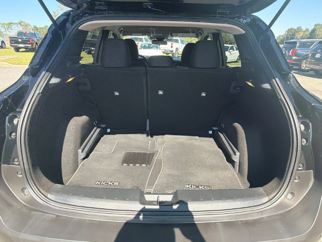 Certified 2026 Nissan Kicks SV FWD image 18
