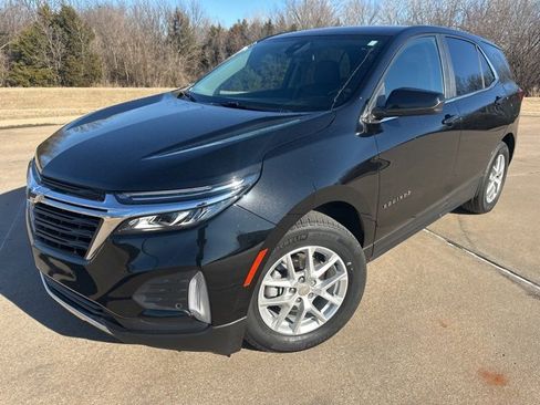 Certified 2023 Chevrolet Equinox LT image 1