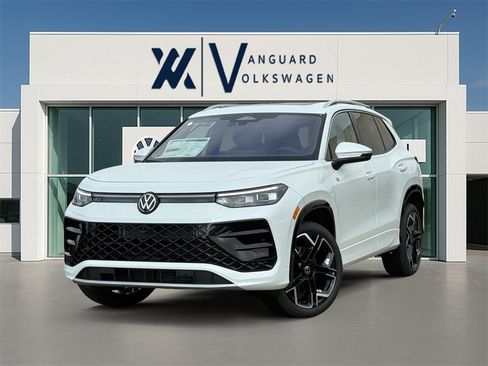 New 2026 Volkswagen Tiguan SEL R-Line image 1