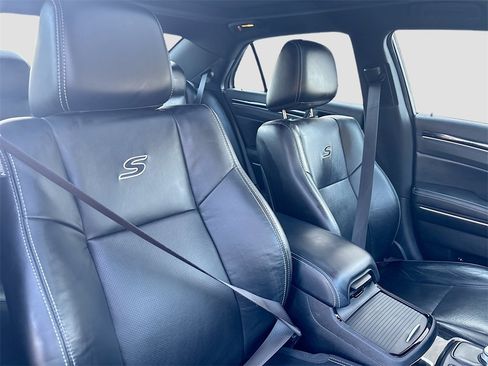 Used 2023 Chrysler 300 S w/ Comfort Group image 30