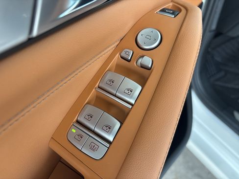 Used 2026 BMW X7 xDrive40i w/ Premium Package AWD/4WD image 12