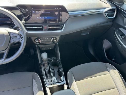 Used 2024 Chevrolet TrailBlazer LS image 13