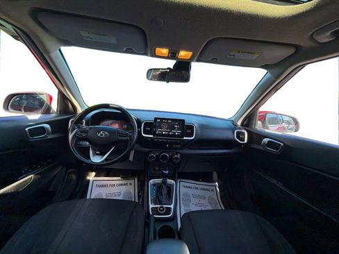 Used 2023 Hyundai Venue SEL FWD image 21