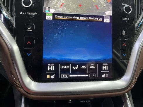 Used 2022 Subaru Outback Touring image 18