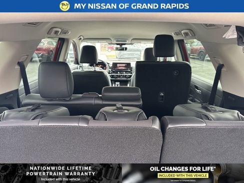 New 2026 Nissan Pathfinder SL AWD/4WD image 5