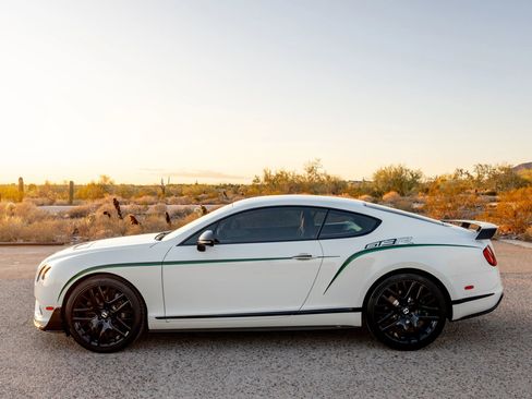 Used 2015 Bentley Continental GT3-R image 25