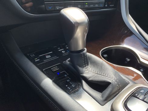 Used 2016 Lexus RX 350 AWD w/ Premium Package image 26