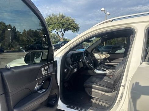 Used 2021 Mercedes-Benz GLS 450 4MATIC image 14